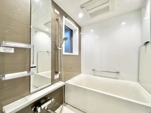 【東京都/新宿区市谷薬王寺町】アージュ薬王寺 浴室