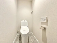 【東京都/新宿区市谷薬王寺町】アージュ薬王寺 トイレ