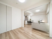 【東京都/新宿区荒木町】ジオ四谷荒木町 洋室：(右)LD