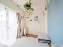 【東京都/北区浮間】リノア北赤羽 洋室：洋室（約4.0帖）
バルコニーに面し、陽当たり良好です