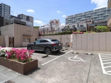 【東京都/北区赤羽西】ライオンズタワー赤羽 敷地内：敷地内駐車場