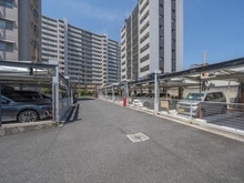 【埼玉県/川口市末広】グランレーヴ川口 駐車場：月額使用料：金7,000円～金12,000円／台