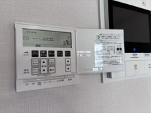 【東京都/足立区西新井栄町】ザ・ステージオパークフロントタワー ガス温水式床暖房：リビングダイニングの一部に設置。セパレートタイプ