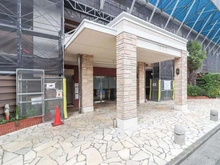【東京都/練馬区関町北】ブロッサムコートむさし野ビューウイング エントランス：大規模修繕工事中