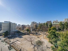 【東京都/北区赤羽南】モア・クレスト赤羽公園サンジェルム 眺望：南西側