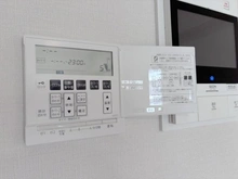 【東京都/足立区西新井栄町】ザ・ステージオパークフロントタワー ガス温水式床暖房：リビングダイニングの一部に設置。セパレートタイプ