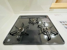 【埼玉県/朝霞市泉水】シティ・光陽朝霞泉水 キッチン：三口コンロ