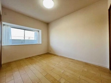 【埼玉県/朝霞市泉水】シティ・光陽朝霞泉水 洋室：LDK横（間仕切りを閉めた状態）