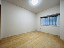 【埼玉県/朝霞市泉水】シティ・光陽朝霞泉水 洋室