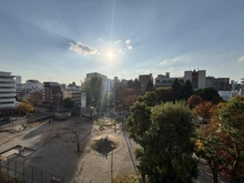 【東京都/北区赤羽南】モア・クレスト赤羽公園サンジェルム 眺望：南西側