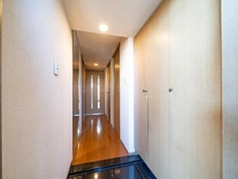 【東京都/北区赤羽南】モア・クレスト赤羽公園サンジェルム 廊下