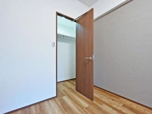 【埼玉県/戸田市南町】レーベンハイム戸田公園アクアシティ 収納：ウォークインクローゼット