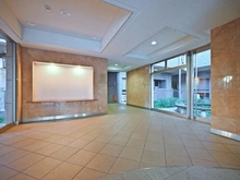 【埼玉県/戸田市南町】レーベンハイム戸田公園アクアシティ エントランス