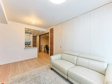 【埼玉県/川口市栄町】プラウドタワー川口クロス LDK：約14.9帖のリビングダイニングキッチン※間仕切壁利用時