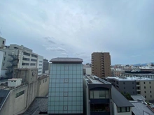 【京都府/京都市下京区室町通仏光寺上る】四条烏丸クロスマーク 眺望