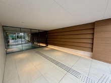 【京都府/京都市下京区寺町通五条上る】ブランズ京都河原町通 エントランス