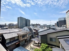 【京都府/京都市中京区三条通堀川東入】ジ・アーバネックス京都三条通 前面道路