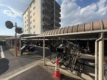 【京都府/京都市伏見区淀木津町】エスリード淀 駐輪場