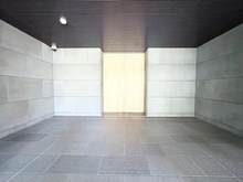 【京都府/京都市上京区河原町通荒神口下る】ザ・パークハウス京都鴨川御所東 エントランス