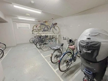 【京都府/京都市中京区指物町】藤和シティホームズ河原町二条 駐輪場