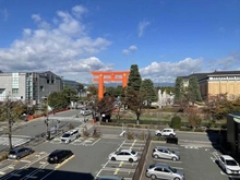 【京都府/京都市左京区岡崎円勝寺町】グランドヒルズ岡崎神宮道 眺望：バルコニーから北向き