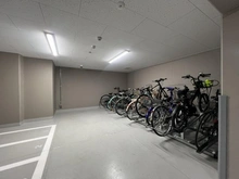 【京都府/京都市中京区麩屋町通御池下る】プラウド京都麩屋町御池 駐輪場