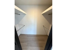 【京都府/京都市中京区河原町通二条下る】ジオ京都御池通 収納：洋室(約11.2帖)ウォークインクローゼット