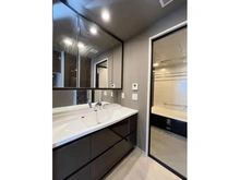 【兵庫県/神戸市灘区八幡町】ワコーレザ・六甲プレミアム 洗面室