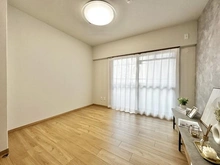 【兵庫県/神戸市中央区古湊通】ライオンズマンション神戸 洋室