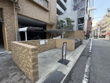 【兵庫県/神戸市中央区栄町通】ライオンズマンションみなと元町 ゴミステーション