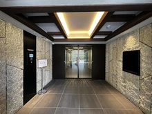 【兵庫県/西宮市甲子園三番町】グランド・サンリヤン甲子園三番町 エントランス