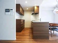 【兵庫県/西宮市甲子園三番町】グランド・サンリヤン甲子園三番町 キッチン