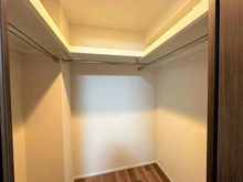 【兵庫県/西宮市甲子園三番町】グランド・サンリヤン甲子園三番町 ウォークインクローゼット