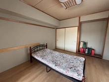 【兵庫県/神戸市西区学園東町】エルタウン学園5 壱壱四号棟 和室：約8.0帖
家具調度品は価格に含まれません