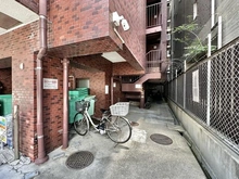 【兵庫県/神戸市中央区古湊通】ライオンズマンション神戸 駐輪場