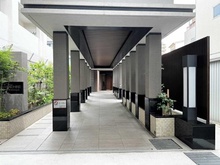 【兵庫県/神戸市中央区琴ノ緒町】ワコーレ神戸三宮G.C. アプローチ