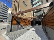 【兵庫県/神戸市中央区中山手通】ワコーレ神戸トアプレミアム アプローチ