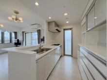 【兵庫県/西宮市神祇官町】ジオ西宮北口ガーデンズ NE棟 キッチン：家具調度品は価格に含まれません