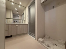 【兵庫県/西宮市神祇官町】ジオ西宮北口ガーデンズ NE棟 洗面室：家具調度品は価格に含まれません