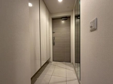 【兵庫県/西宮市神祇官町】ジオ西宮北口ガーデンズ NE棟 玄関