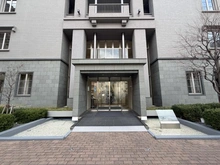 【兵庫県/神戸市中央区八幡通】ディーグラフォート神戸三宮タワー エントランス