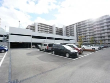 【兵庫県/神戸市西区井吹台西町】プラウドシティ神戸西神南 駐車場