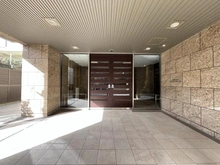 【兵庫県/神戸市灘区森後町】プレミスト六甲道 エントランス