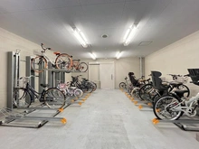 【兵庫県/神戸市灘区森後町】プレミスト六甲道 駐輪場