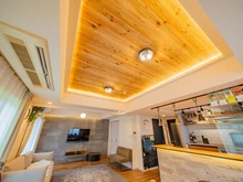 【東京都/江東区福住】クレストフォルム清澄庭園 LDK：LD天井、キッチンカウンター下に間接照明