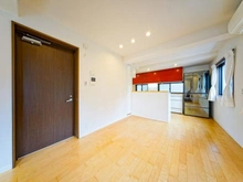 【東京都/新宿区市谷砂土原町】ロイヤルステージ市ヶ谷 リビング・ダイニング：家具調度品は価格に含まれません