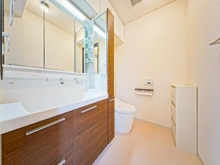 【東京都/新宿区市谷砂土原町】ロイヤルステージ市ヶ谷 洗面所：家具調度品は価格に含まれません