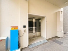 【東京都/江東区富岡】ザ・パークハウス富岡門前仲町 敷地内：駐輪場への出入口
