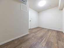 【東京都/新宿区百人町】アゼリアコート サービスルーム（納戸）