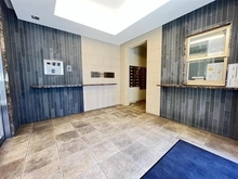 【神奈川県/横浜市南区新川町】スタジオデン横濱吉野町II エントランス